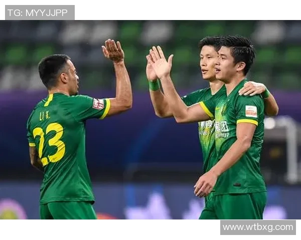 恒大再次夺冠!中超巅峰对决北京国安,胜负悬念引无数球迷狂热祈盼